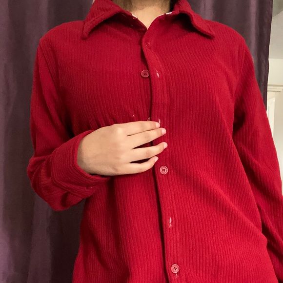 Red long sleeve button up shirt - Picture 2 of 4